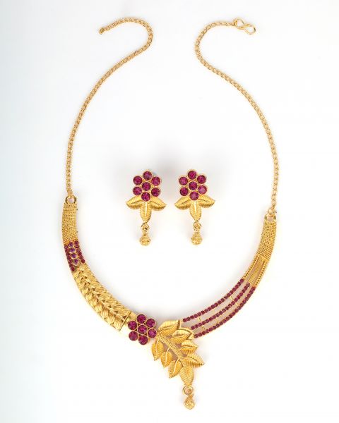 Necklace 