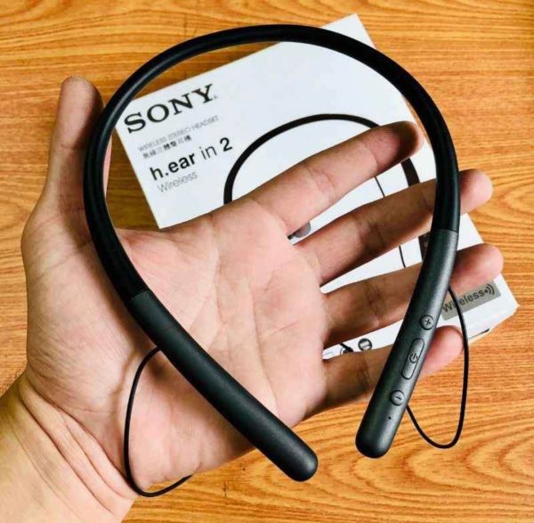SONY HEAR IN 2 WIRELESS EARPHONES 