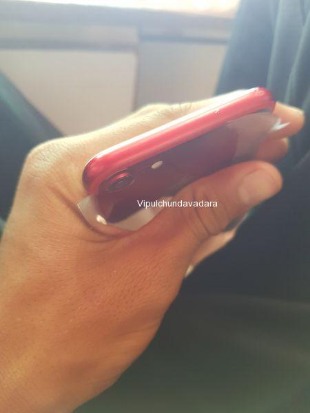 I phone7  128 gb.    Red colar 