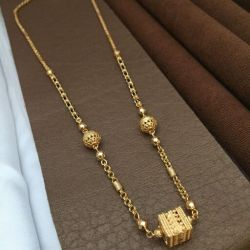 Shimmering Glittering Women Necklaces & Chains