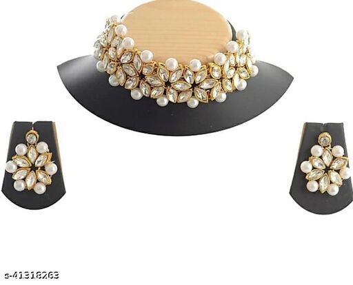 Allure Chunky Women Necklaces & Chains