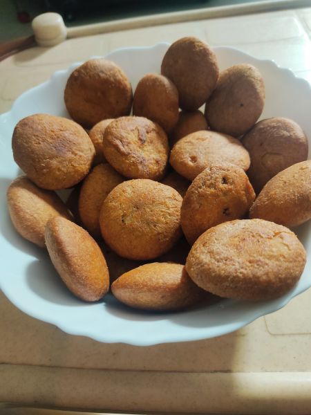 Dry home made kachori