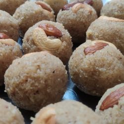 KOBBARI LADDU