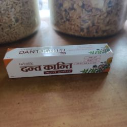 Dant kanti paste