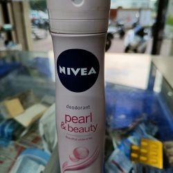 Nivea pearl & beauty