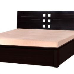Queen size bed 