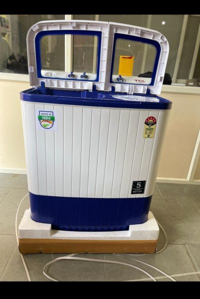 TCL 8.5 kg semi automatic washing machine  