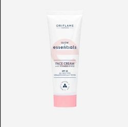Essential glow Face Cream with Vitamin E & B3 SPF 10