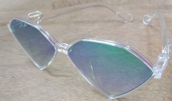 STYLISH SUNGLASSES FOR WOMEN