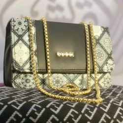 Gucci good quality sling bag 