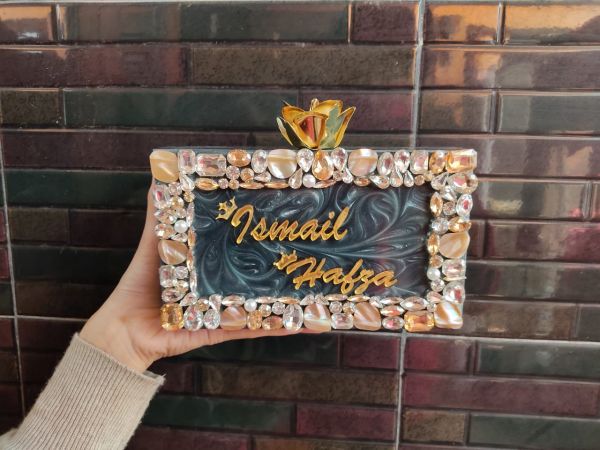 Marble look resin clutches