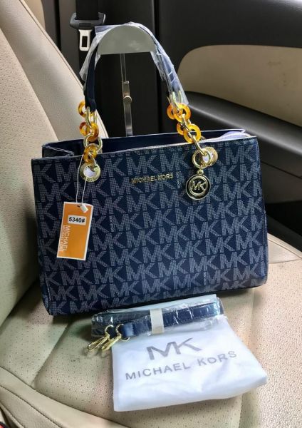 Michal Kors Cynthia
