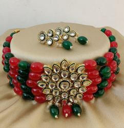 Beautiful Premium Quality Choker Neaklace With Beautiful Earrings  
