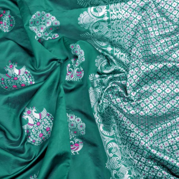 New Arrival Lichi Silk With Waving And Nice Extra Ordinary Latest Soft Silk Rama Sarees