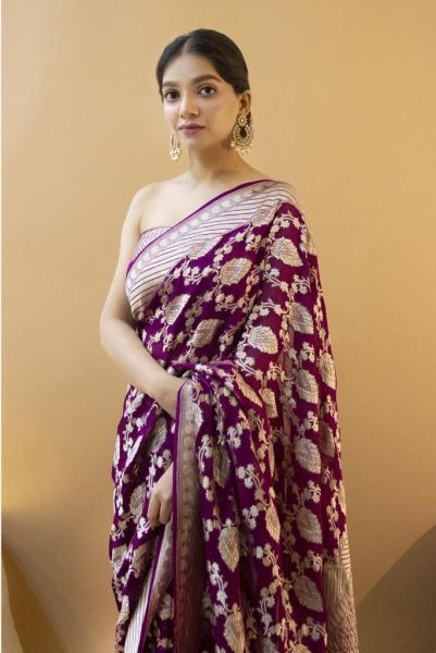 Beautiful Rich Pallu & Jacquard Work On All Over The Saree With Beautiful Zahlar