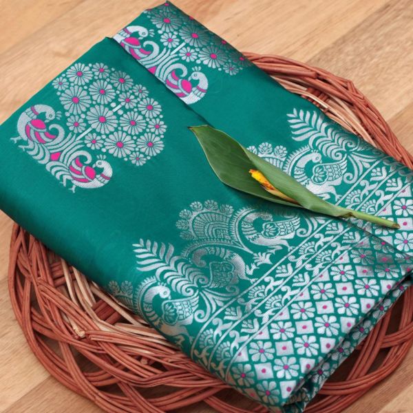 New Arrival Lichi Silk With Waving And Nice Extra Ordinary Latest Soft Silk Rama Sarees