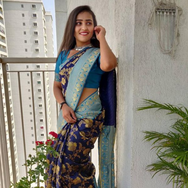 Attractive Wear Lichi Silk With Waving And Nice Extra Ordinary Latest Soft Silk Sarees