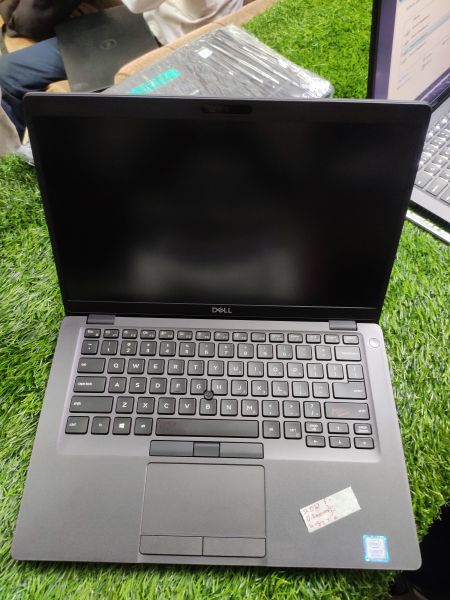 Dell laptop i7 8th gen 8gb 256gb ssd 