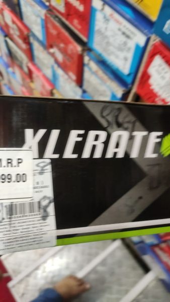 Xlerate (Grey jogging shoes) 