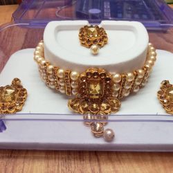 3 Pice Jewellery set.