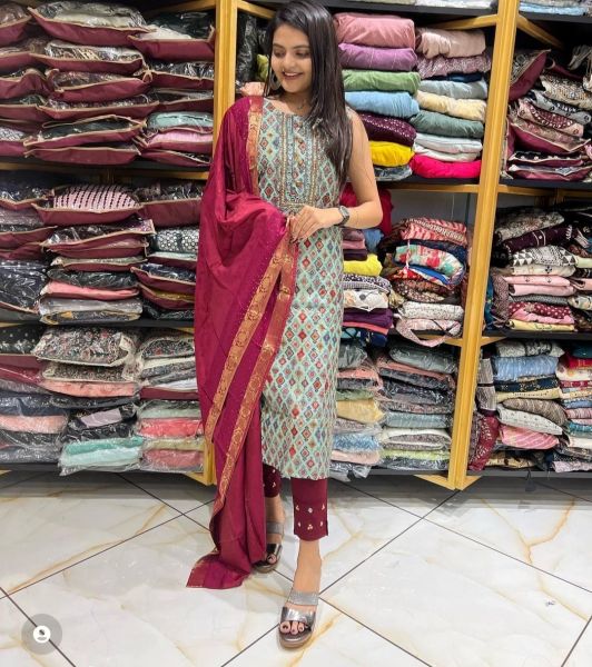 Pant pair with dupatta 