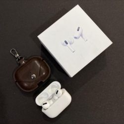 Apple air pods pro made in usa  super quality Airpods  with lether  case freee 