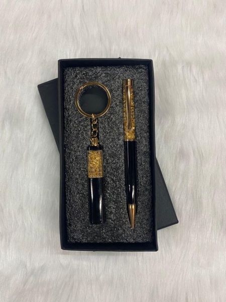 Pen with keychain set
