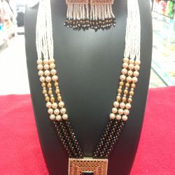 NECKLACE 2