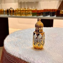 Fancy and unique bottles for perfume 