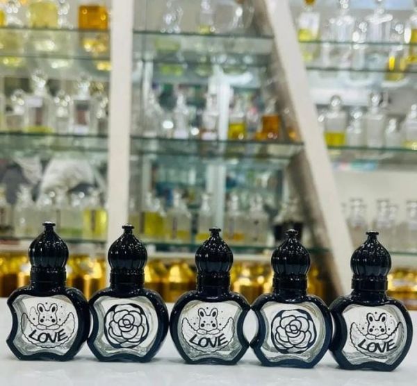 Fancy and unique bottles for perfume 