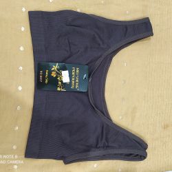 Imported fabric sports bra . size - 30-32 strechable, comfortable colour-6