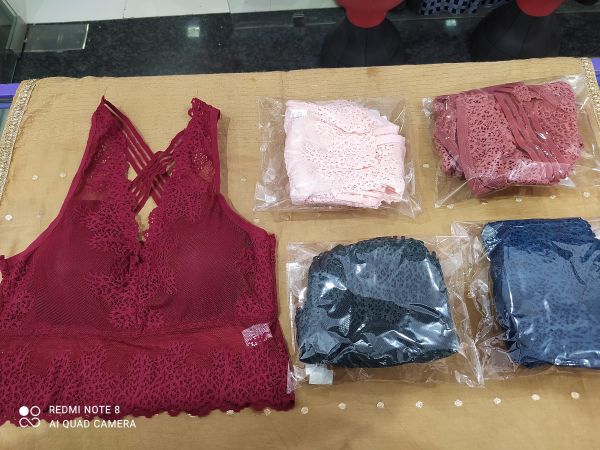 Cami inner net lace bra , criss-cross straps on back side, front neck v shape,size-34 , colour-5.