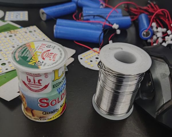 Solder wire