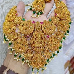 Gold colour big size jewellery 