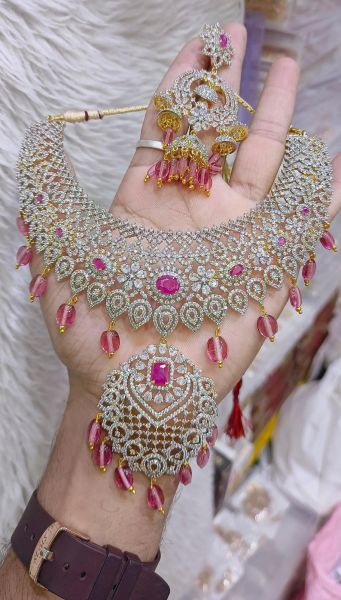 White and pink stone set 