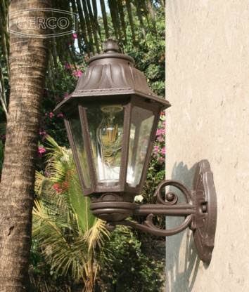 Aluminium wall light 