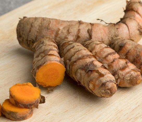 Fresh Turmeric (green haldi /  turmeric rhizome)